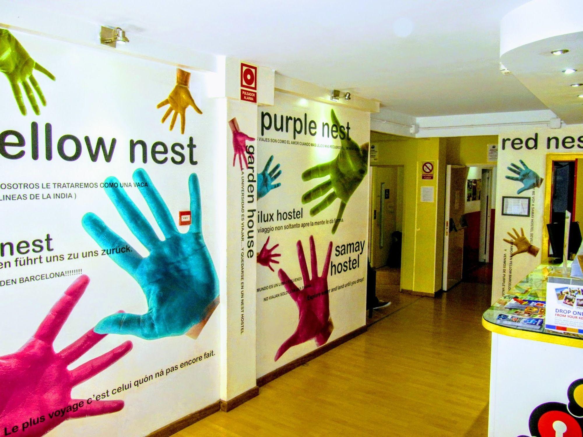 Хостел Onefam Les Corts Барселона Экстерьер фото Hostel in Madrid